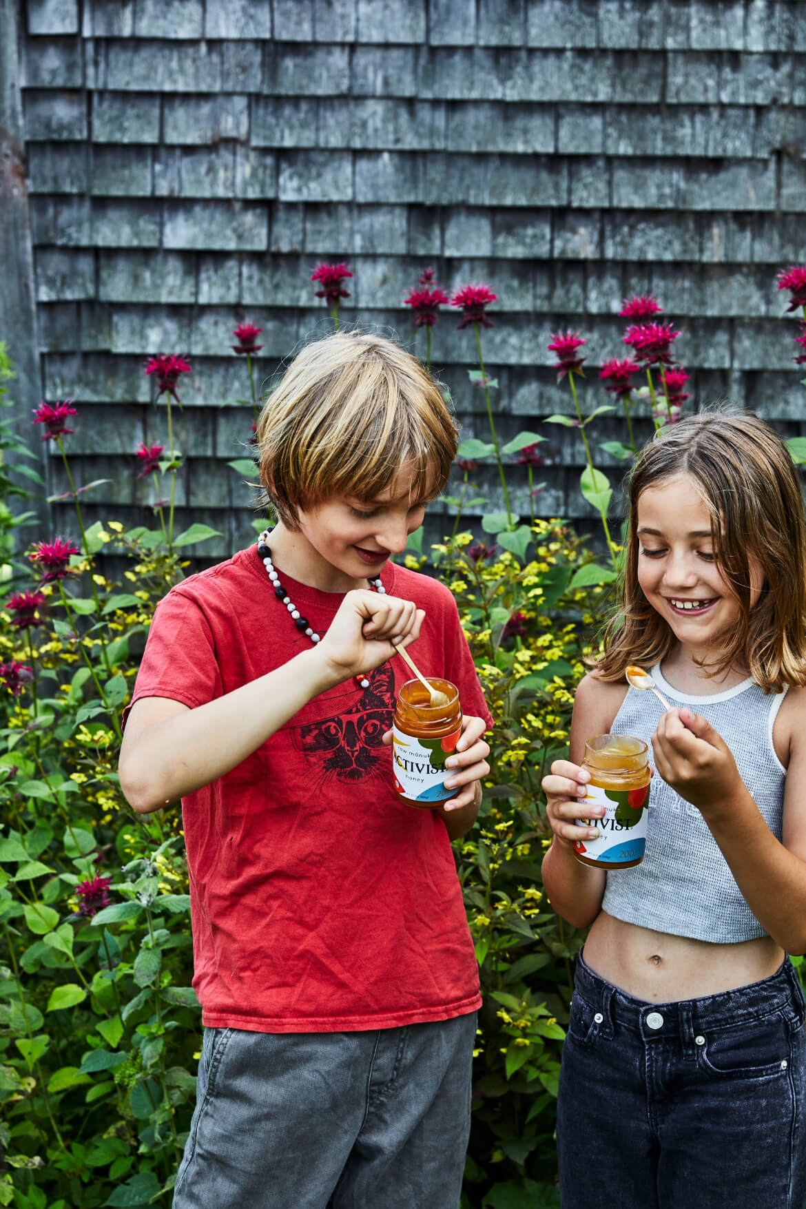 Mānuka is Made for Munchkins