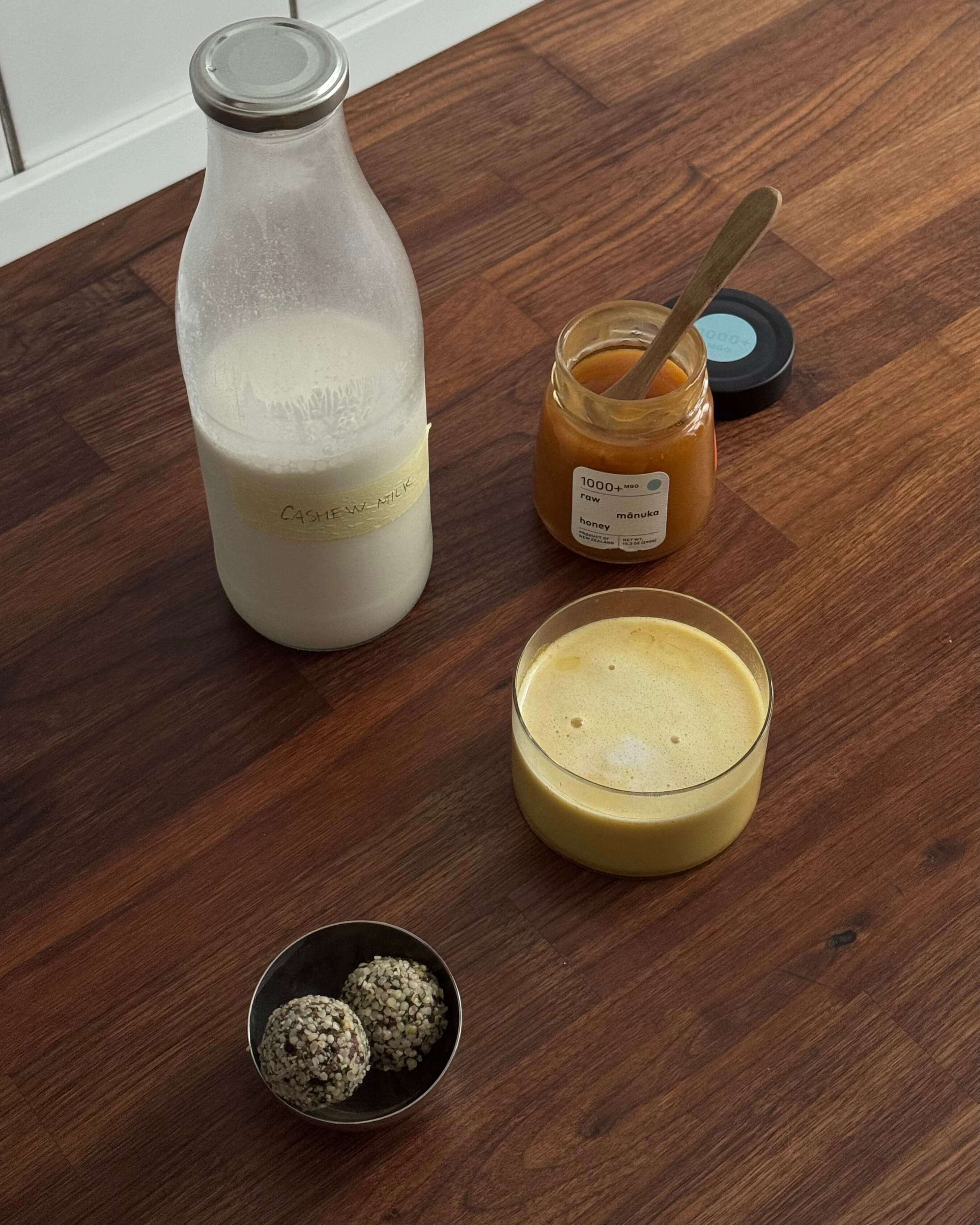 Spiced Mānuka Cashew Milk
