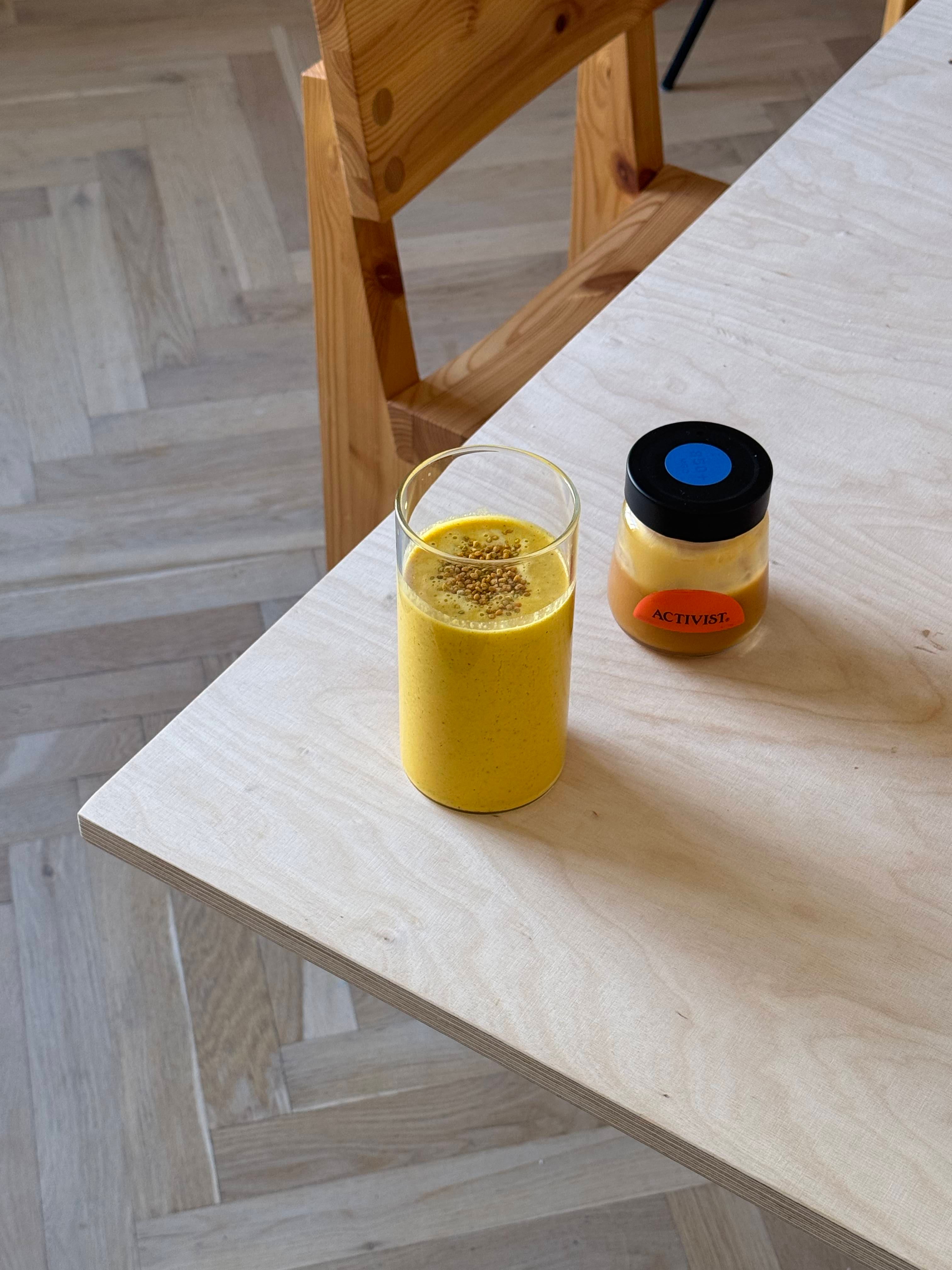 Golden Mānuka Smoothie