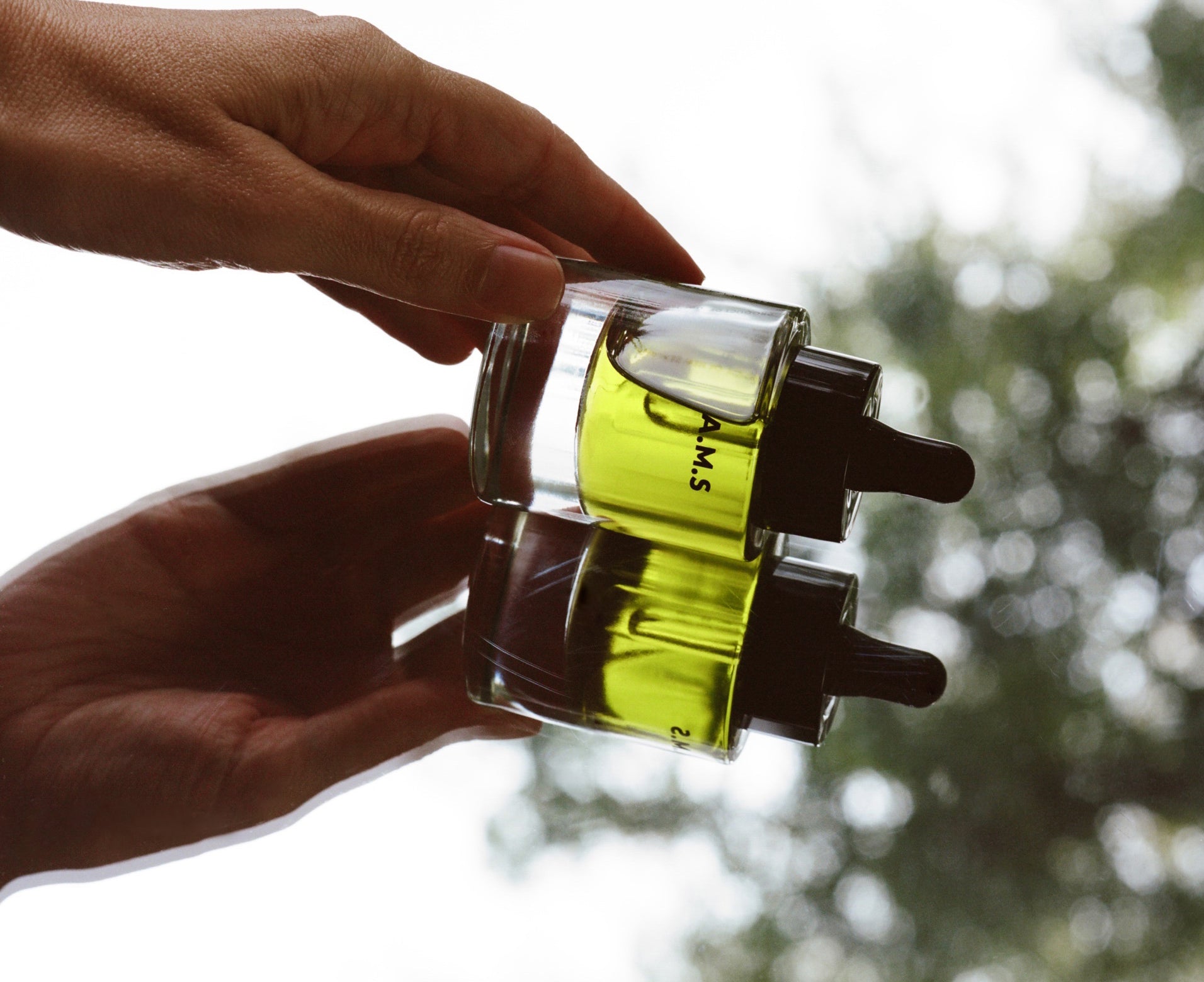 Activist A.M.S Green Botanical Serum