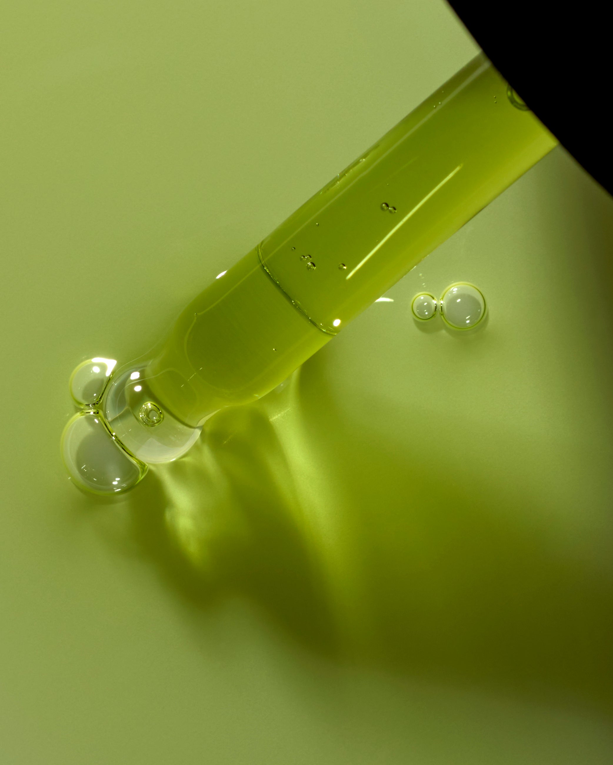 A.M.S Green Botanical Serum